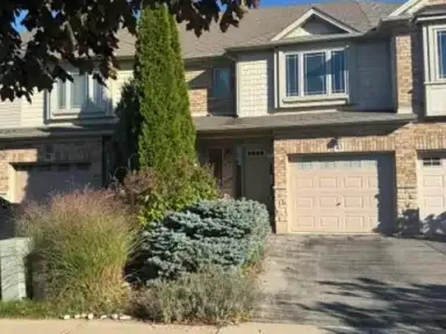 Townhouse for rent in Grimsby, Golden Horseshoe