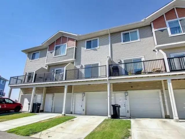 Townhouse for rent in High River, Town of High River