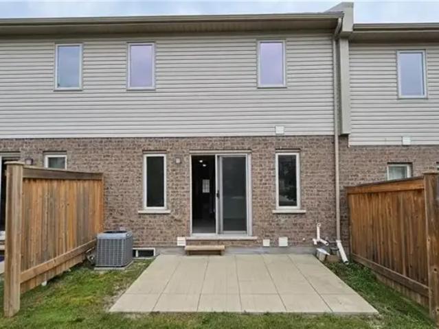 Townhouse for rent in Kitchener, Ontario
