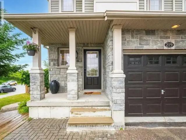 Townhouse for rent in Kitchener, Ontario