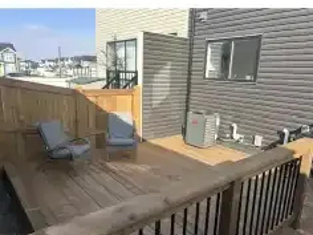 Townhouse for rent in Rolly View, Alberta