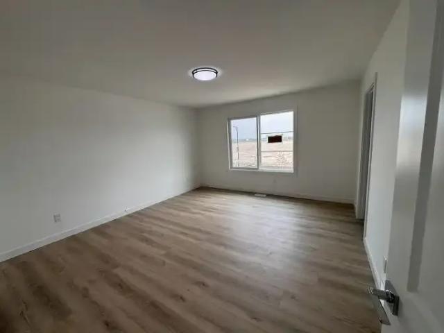 Townhouse for rent in Rolly View, Alberta