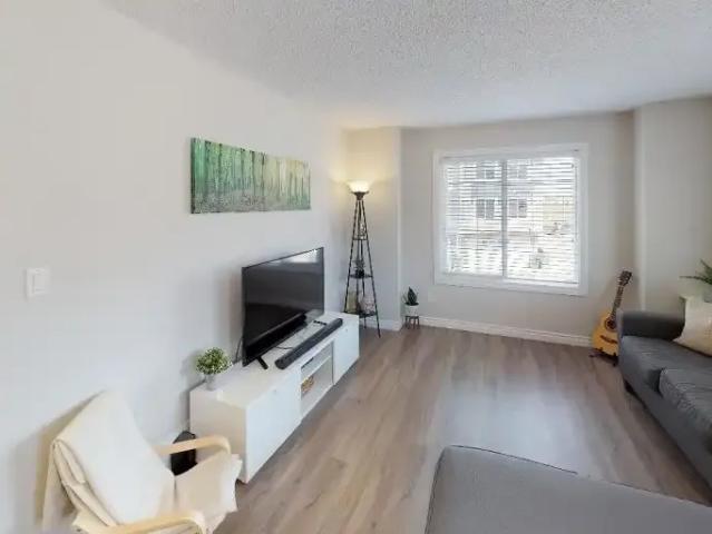 Townhouse for rent in Rolly View, Alberta