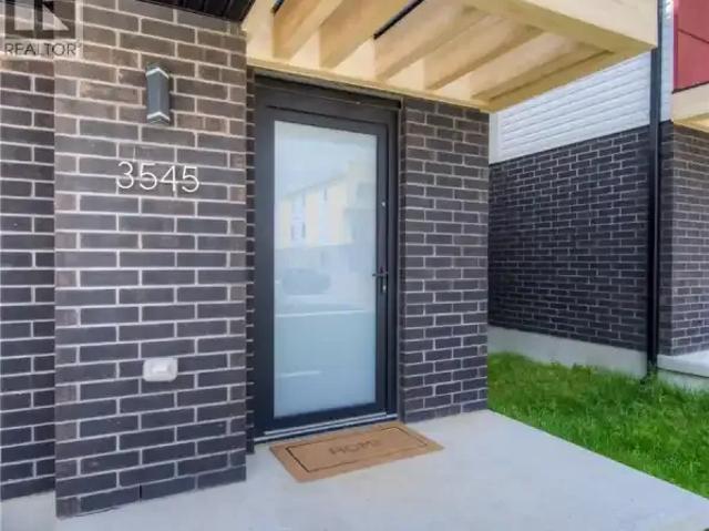 Townhouse for rent in Arva, Ontario