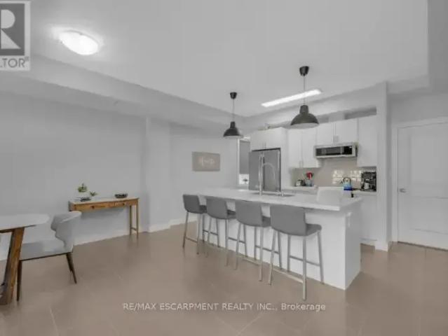 Townhouse for rent in Milton, Ontario
