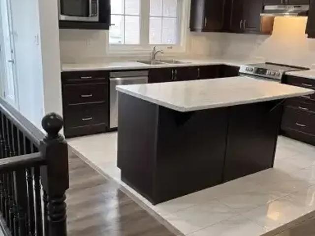 Townhouse for rent in Milton, Ontario