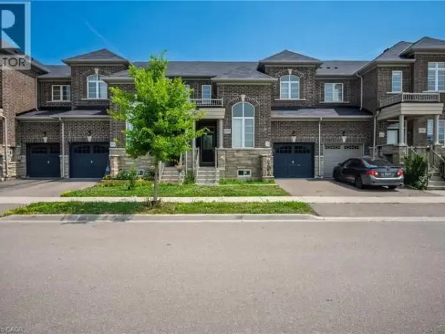 Townhouse for rent in Milton, Ontario