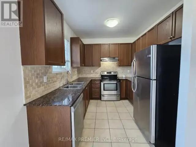 Townhouse for rent in Milton, Ontario
