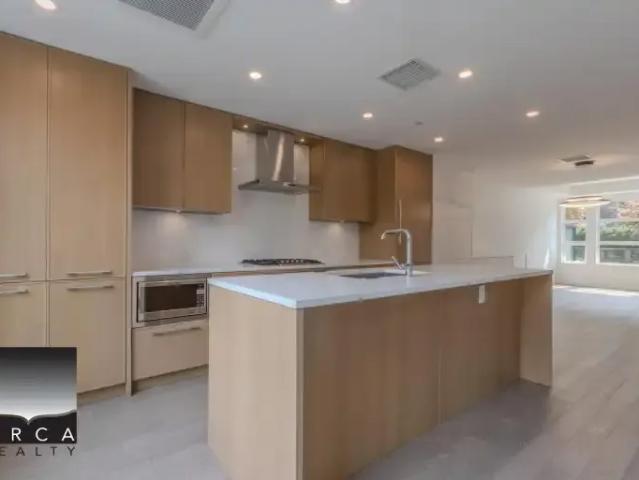 Townhouse for rent in British Columbia