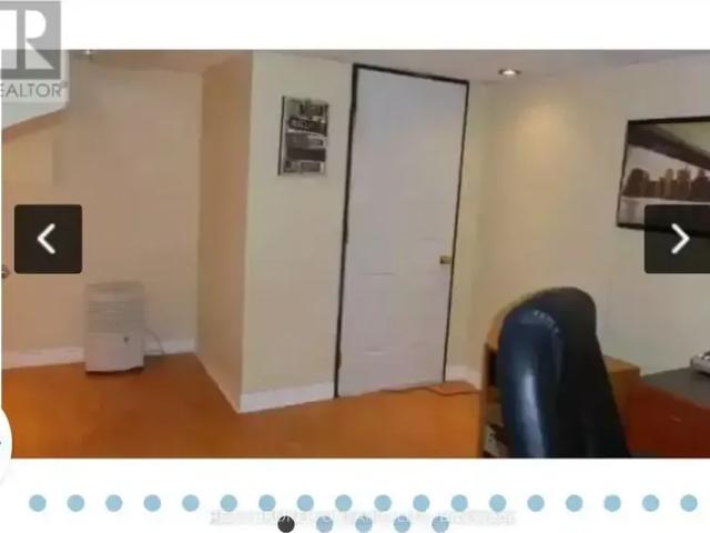 Townhouse for rent in Oakville