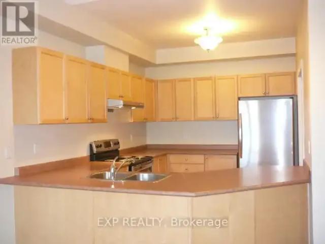 Townhouse for rent in Oakville, Ontario