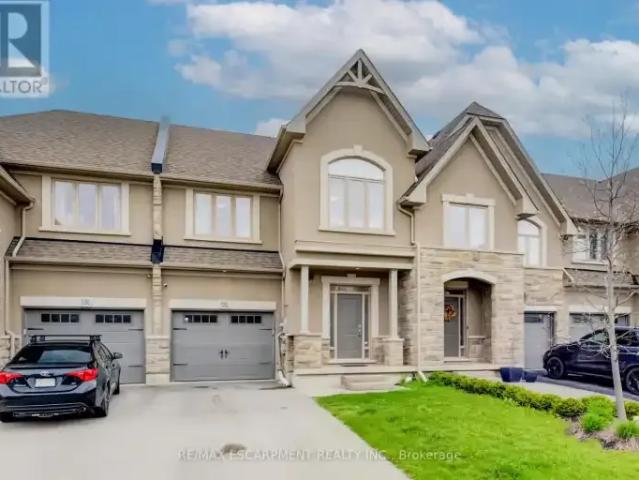 Townhouse for rent in Oakville, Ontario