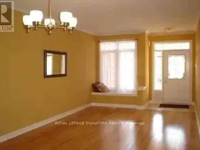Townhouse for rent in Oakville, Ontario