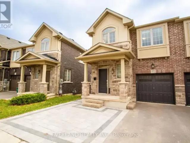 Townhouse for rent in Oakville, Ontario