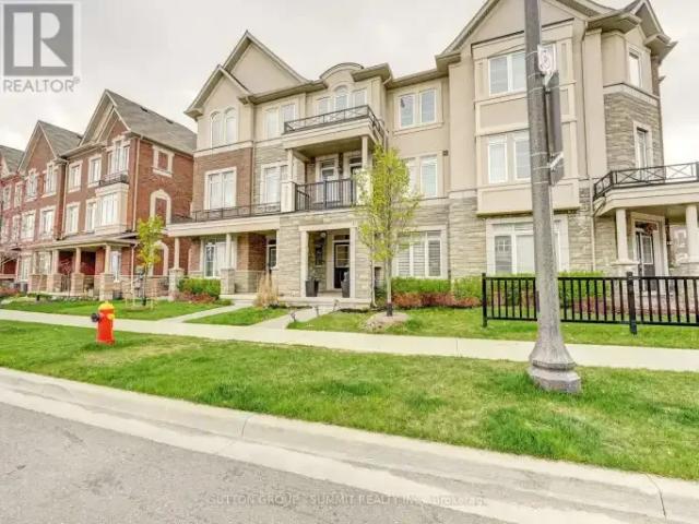 Townhouse for rent in Oakville, Ontario