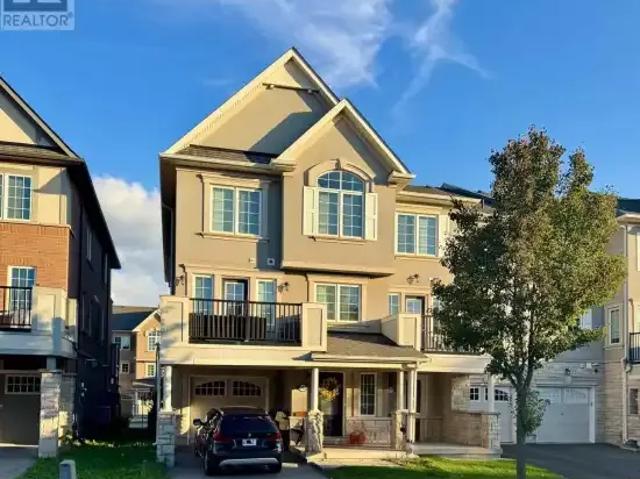 Townhouse for rent in Oakville, Ontario