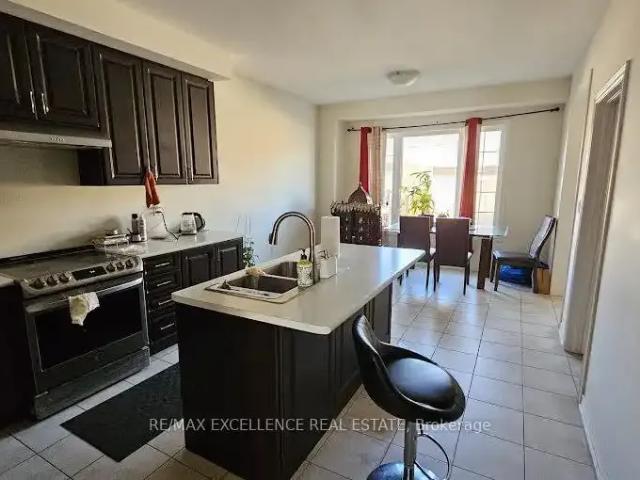 Townhouse for rent in Oakville, Ontario