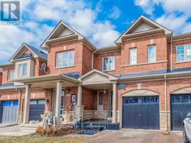 Townhouse for rent in Oakville, Ontario