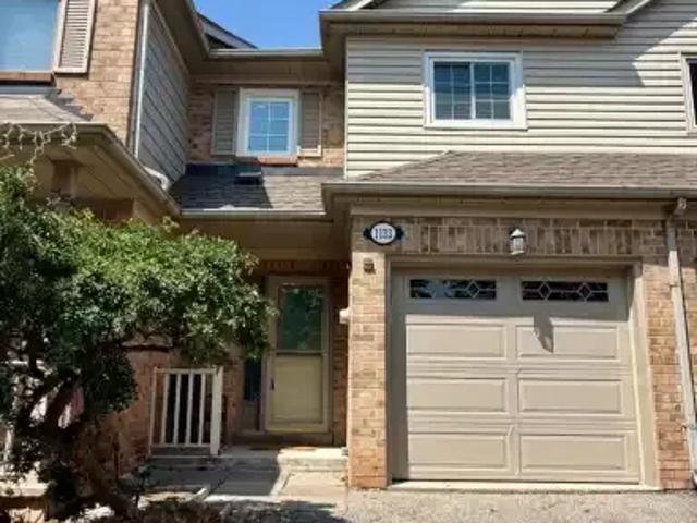 Townhouse for rent in Oakville, Ontario