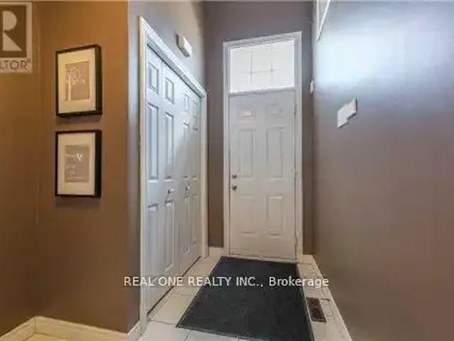 Townhouse for rent in Oakville, Ontario