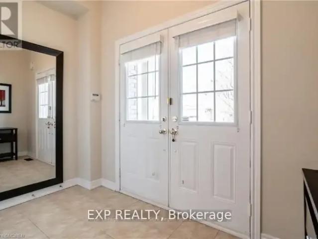 Townhouse for rent in Oakville, Ontario