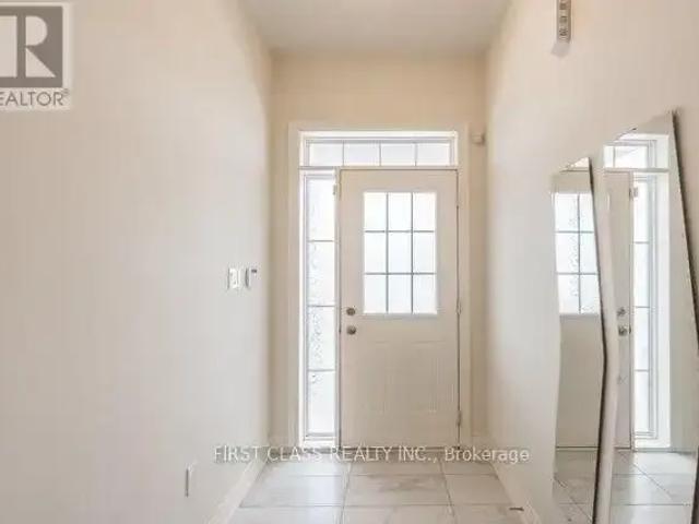 Townhouse for rent in Oakville, Ontario