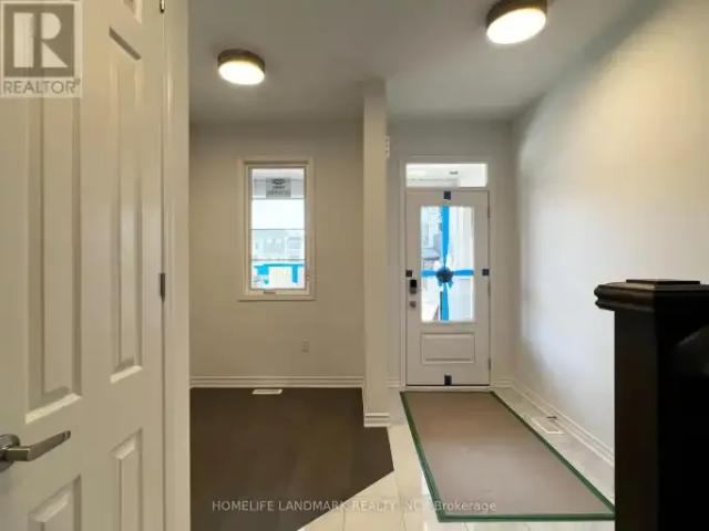 Townhouse for rent in Oakville, Golden Horseshoe