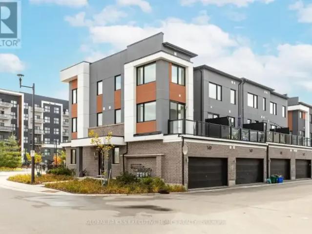 Townhouse for rent in Oakville, Golden Horseshoe