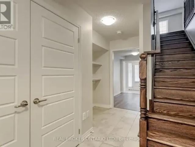 Townhouse for rent in Oakville