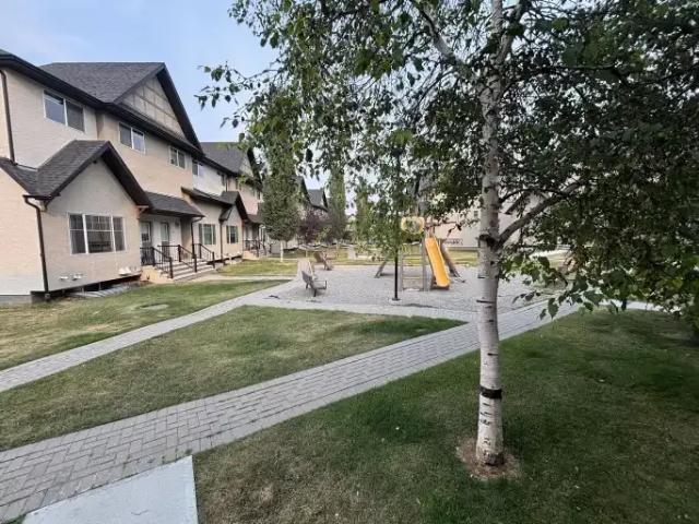 Townhouse for rent in Okotoks, Alberta
