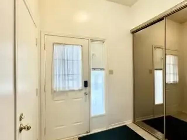 Townhouse for rent in Mulhurst Bay, Ontario