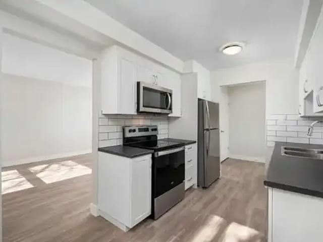 Townhouse for rent in Durham, Ontario