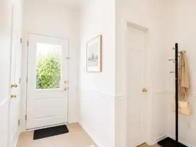 Townhouse for rent in Mulhurst Bay, Ontario