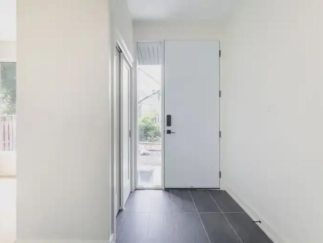 Townhouse for rent in Rideau-Vanier, Ottawa