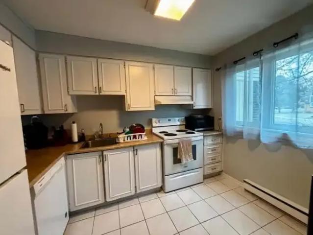 Townhouse for rent in Mulhurst Bay, Ontario