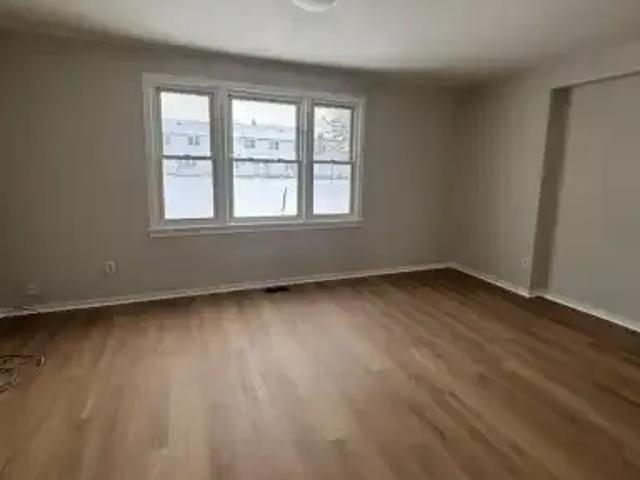 Townhouse for rent in Prince Edward, Ontario
