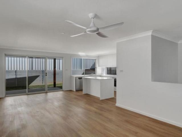 Townhouse for rent in Port Macquarie, Port Macquarie-Hastings Council