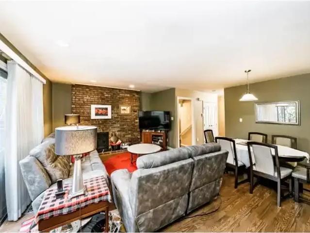 Townhouse for rent in Port Moody, British Columbia
