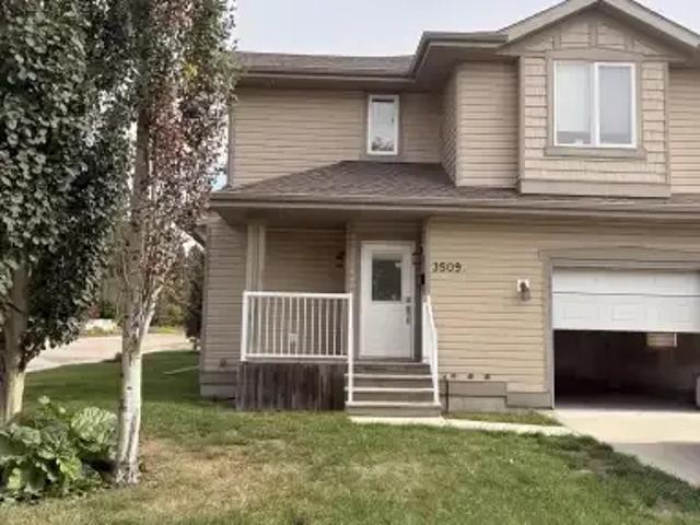 Townhouse for rent in South Hill, City of Red Deer