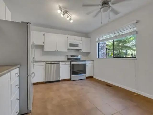 Townhouse for rent in Richmond, British Columbia