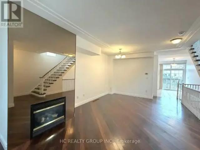 Townhouse for rent in Richmond Hill, Golden Horseshoe