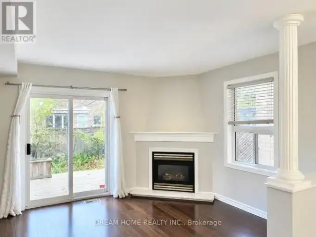 Townhouse for rent in Richmond Hill, Golden Horseshoe