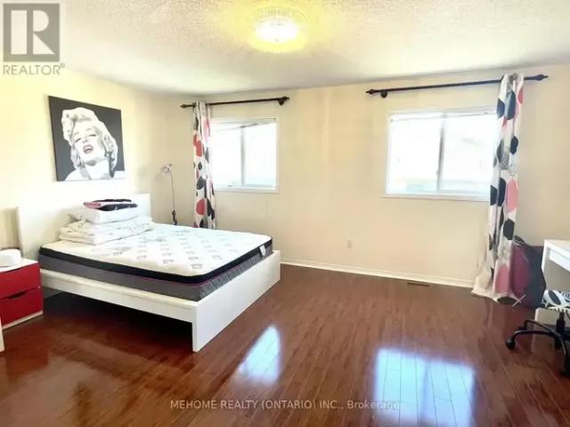 Townhouse for rent in Richmond Hill