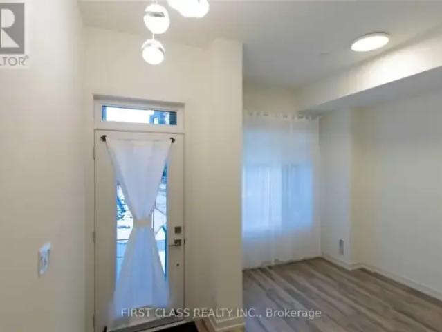 Townhouse for rent in Richmond Hill, Ontario