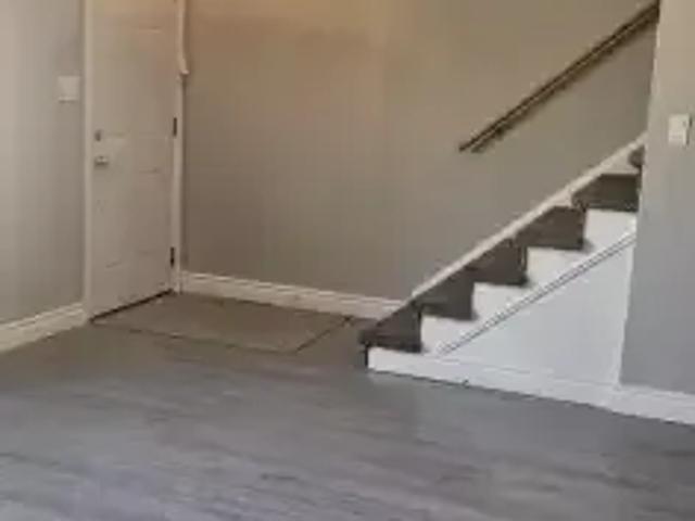 Townhouse for rent in Sarnia, Southwestern Ontario