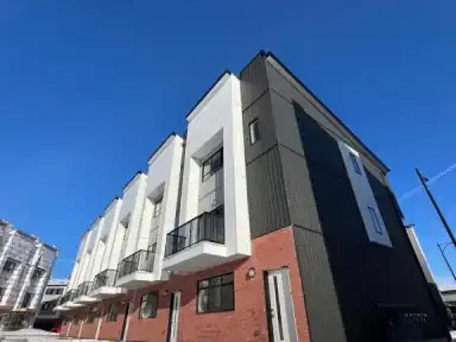 Townhouse for rent in Saint Albert, Alberta