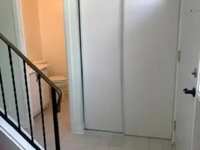 Townhouse for rent in Saint Albert, Alberta