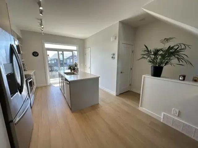 Townhouse for rent in Jensen Lakes, St. Albert