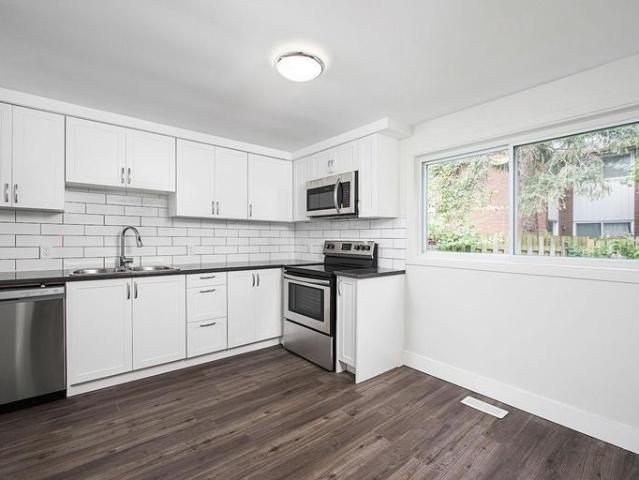 Townhouse for rent in St. Catharines, Golden Horseshoe