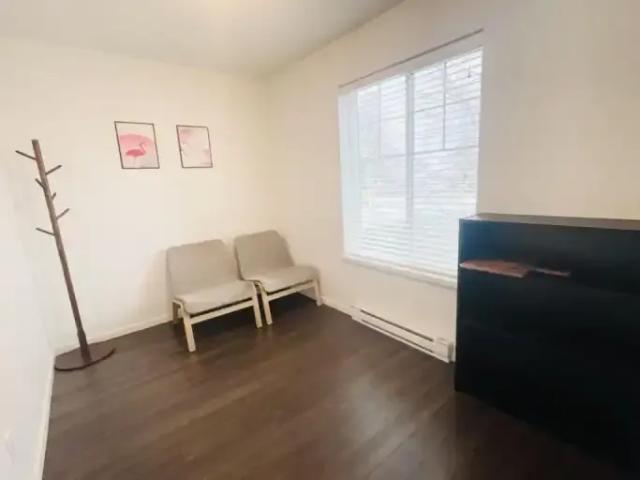 Townhouse for rent in Surrey, British Columbia